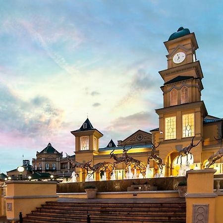 Gold Reef City Hotel ヨハネスブルグ エクステリア 写真