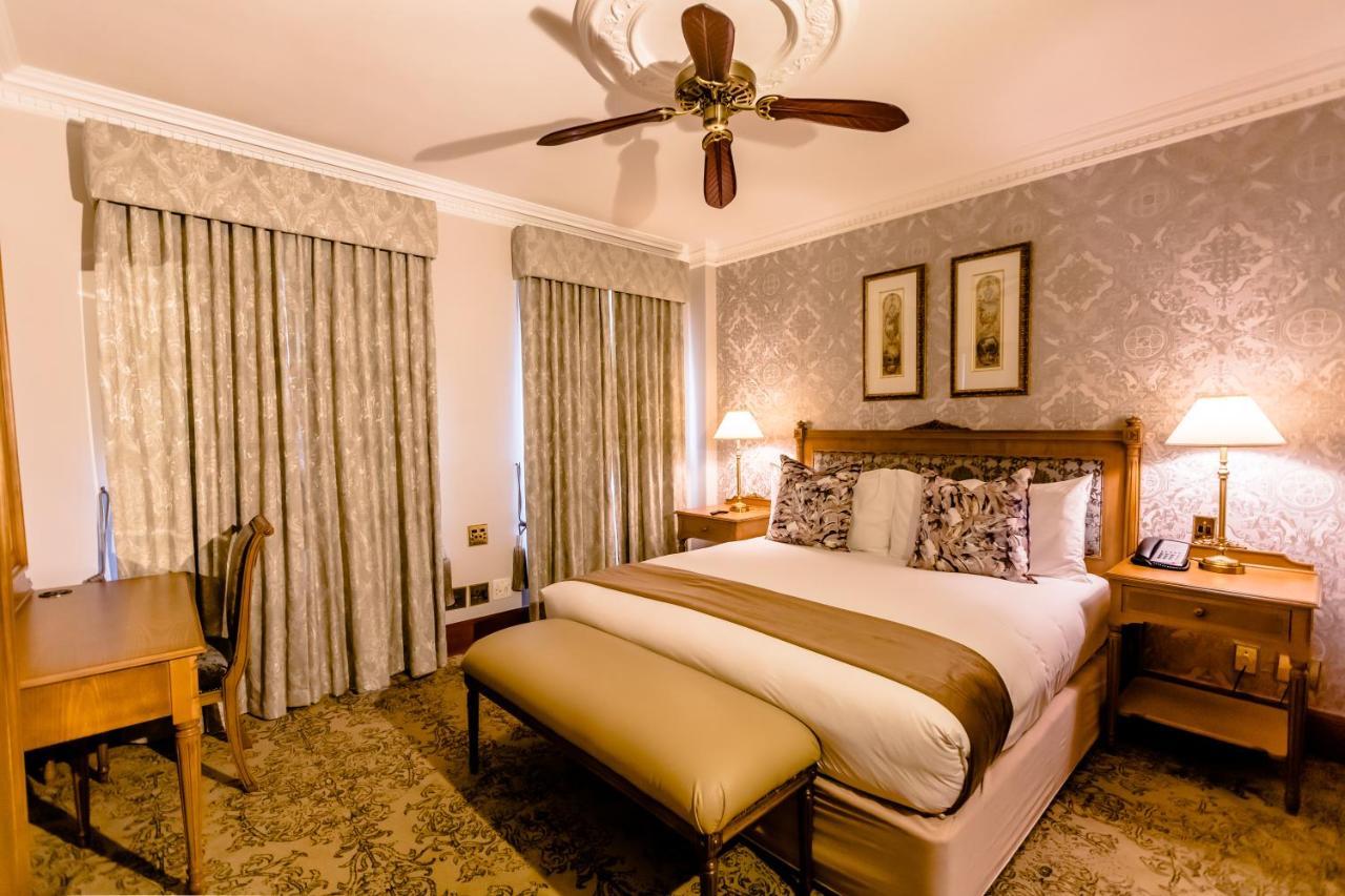 Gold Reef City Hotel ヨハネスブルグ エクステリア 写真